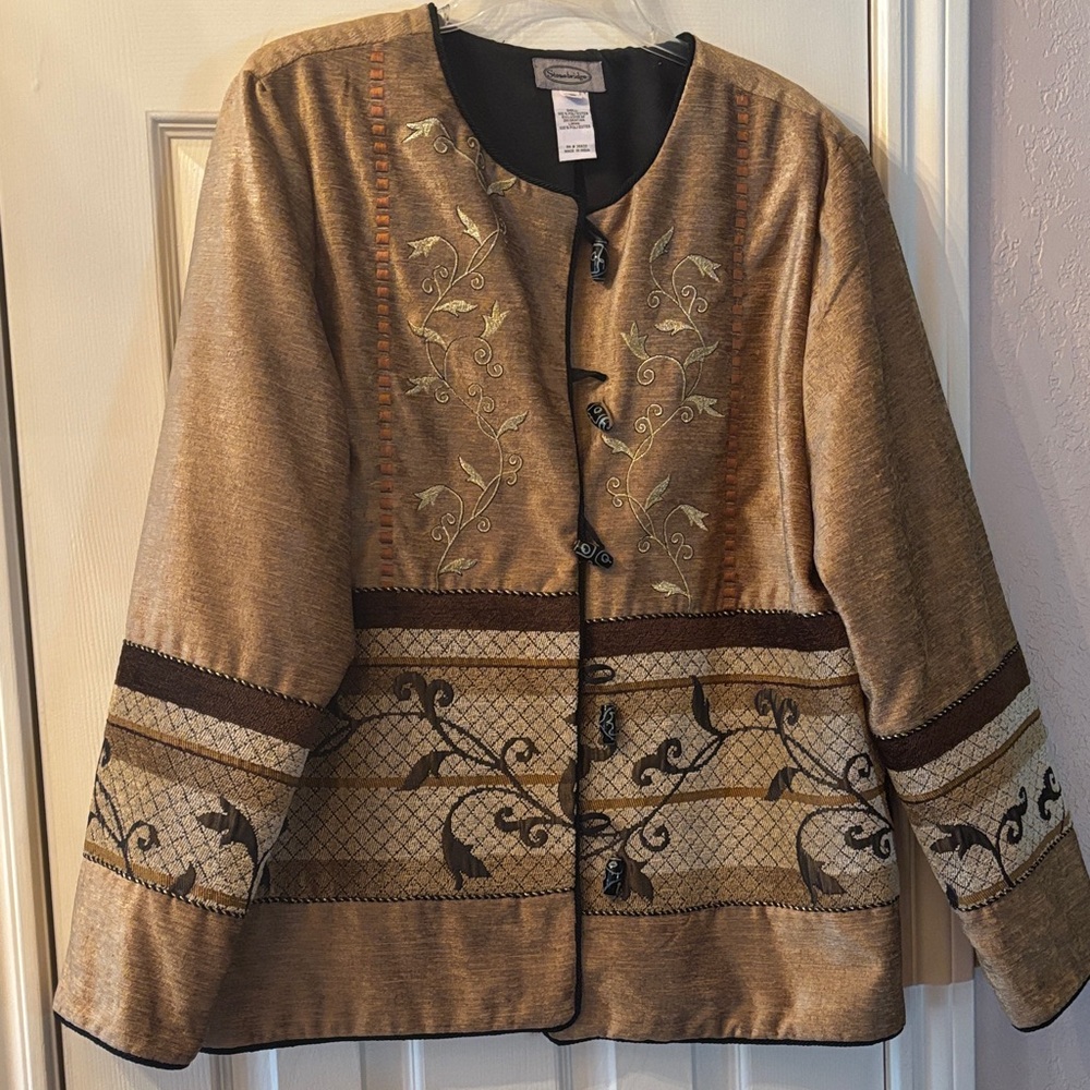 Chic Embroidered Tan Women's Blazer